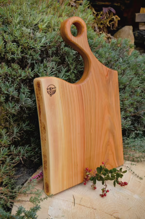 Prkénko ze staré třešně „Zatáčka “